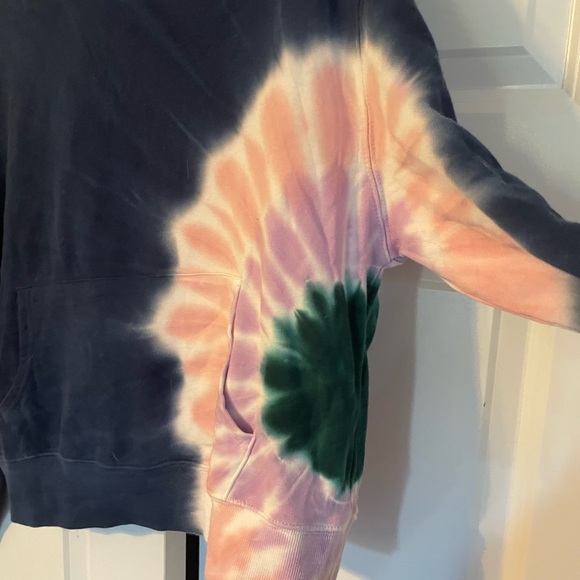 NWT Wildfox tie dye hoodie - Picture 3 of 9
